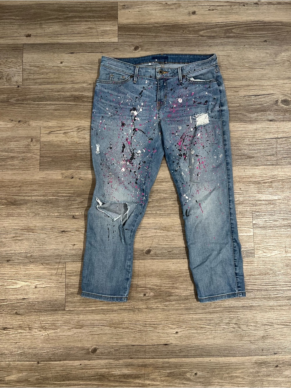 Guess Women’s Customized Pants 3/4 Size Medium